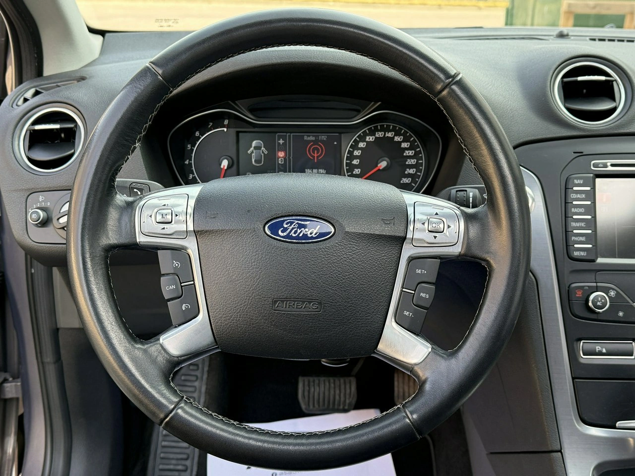 Ford Mondeo - Zdjęcie 76