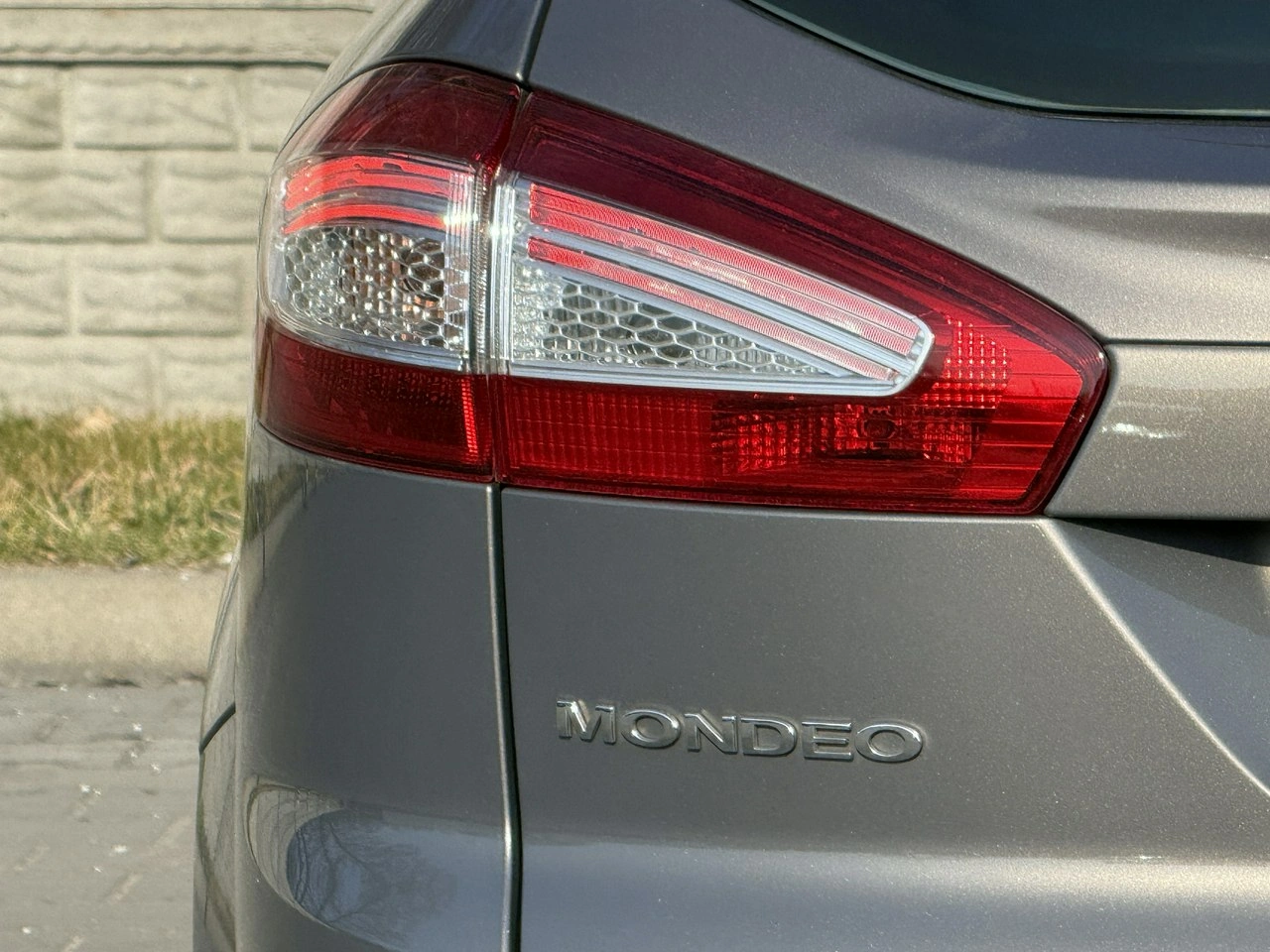 Ford Mondeo - Zdjęcie 48