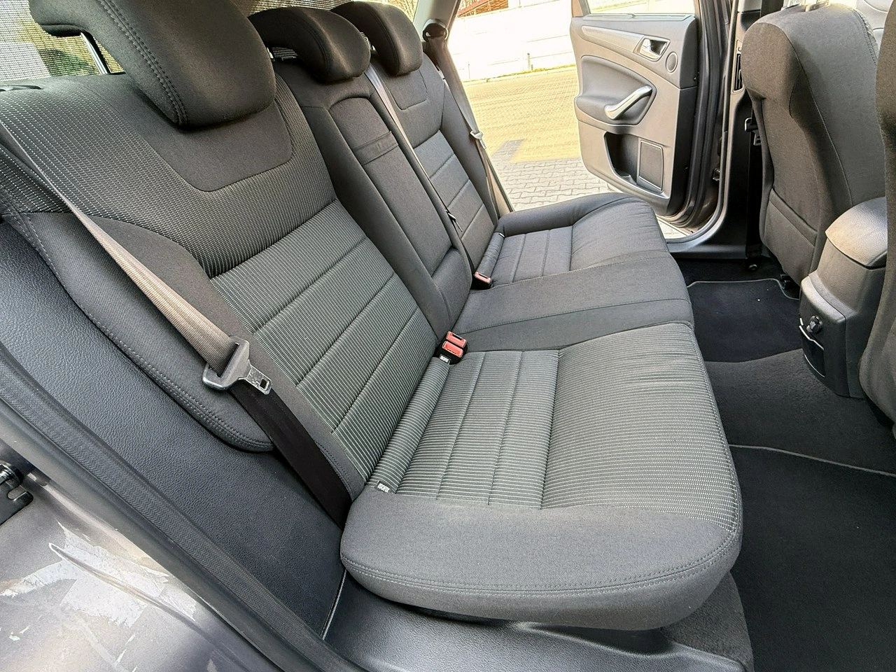 Ford Mondeo - Zdjęcie 73