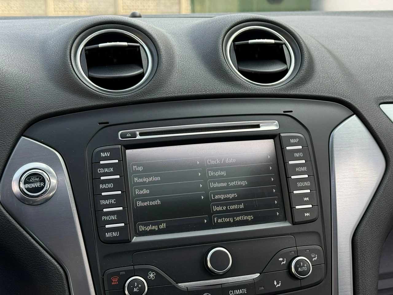 Ford Mondeo - Zdjęcie 51