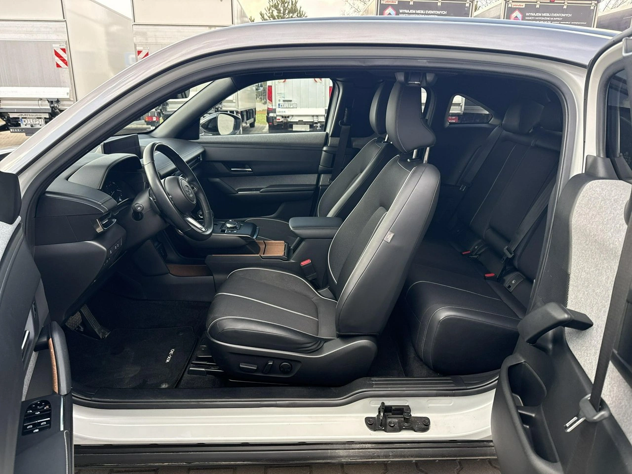 Mazda MX-30 - Zdjęcie 11