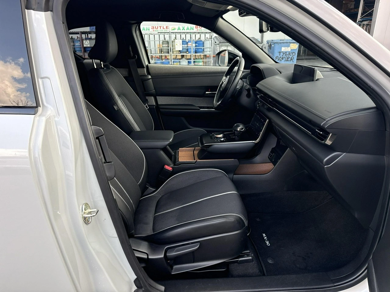 Mazda MX-30 - Zdjęcie 15