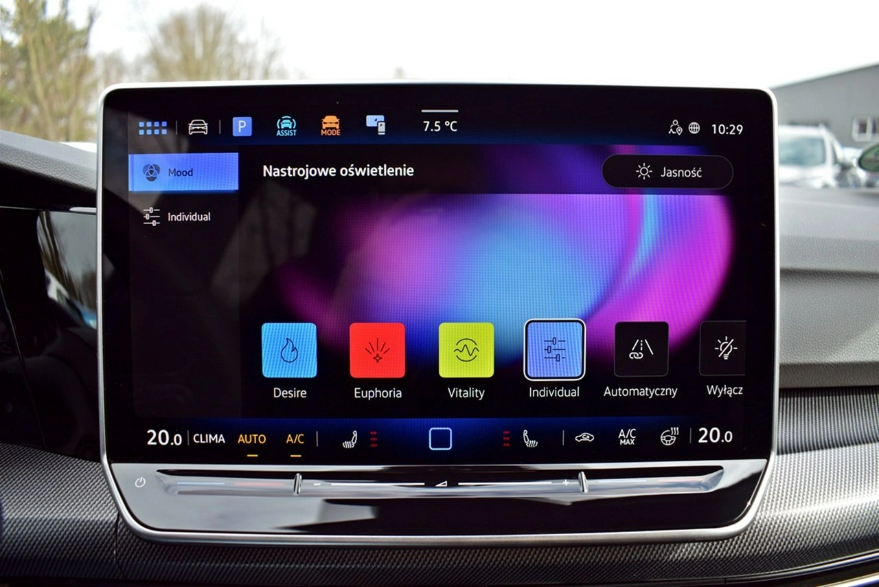 Volkswagen Golf - Zdjęcie 23