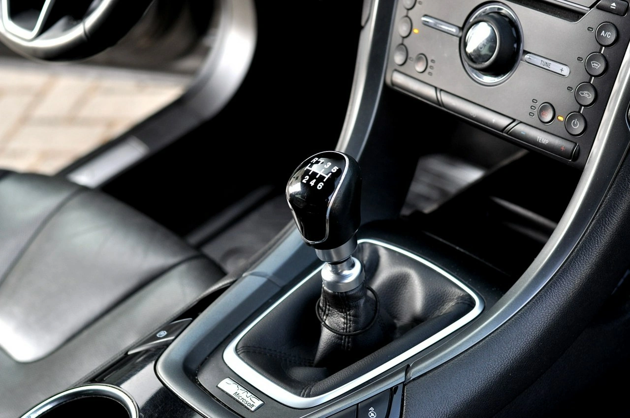 Ford Mondeo - Zdjęcie 15