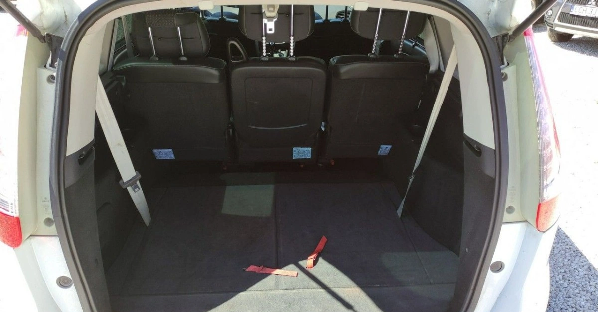 Renault Grand Scenic - Zdjęcie 25