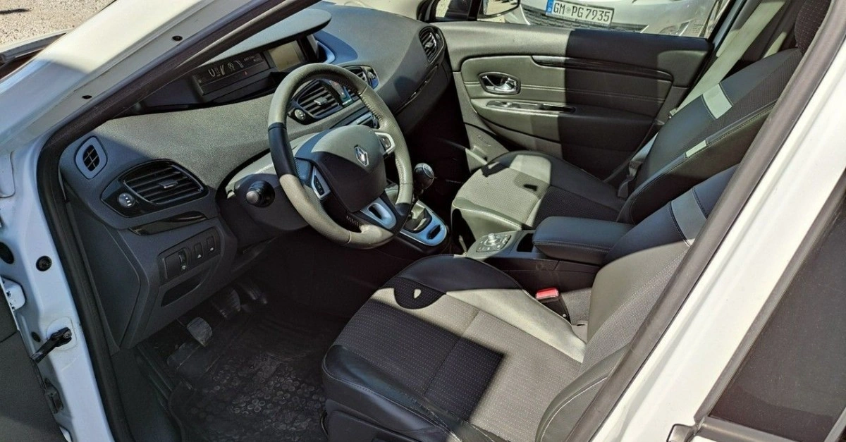 Renault Grand Scenic - Zdjęcie 34