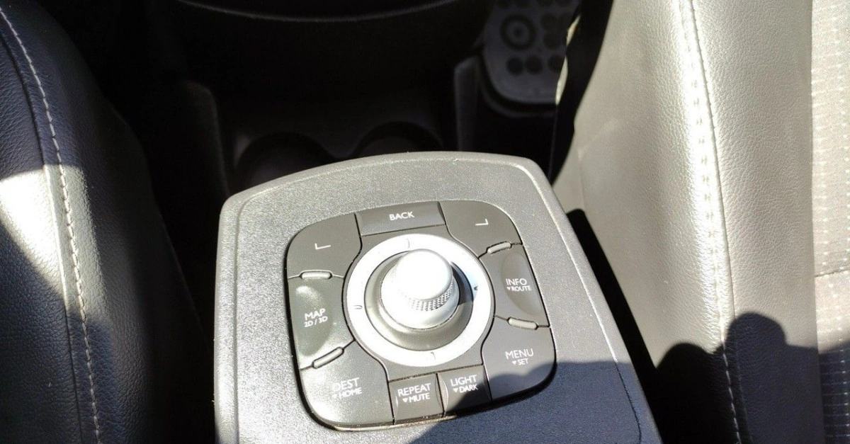 Renault Grand Scenic - Zdjęcie 40