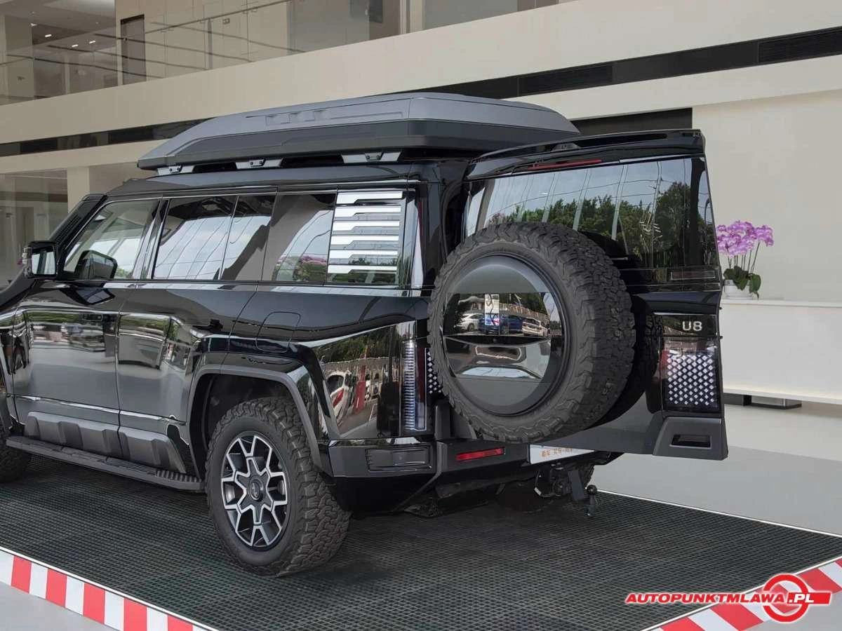 BYD Yangwang U8 - Zdjęcie 22