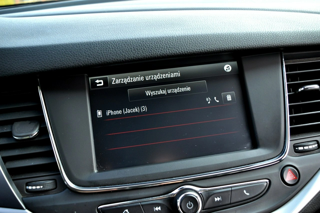 Opel Astra Sports Tourer - Zdjęcie 26