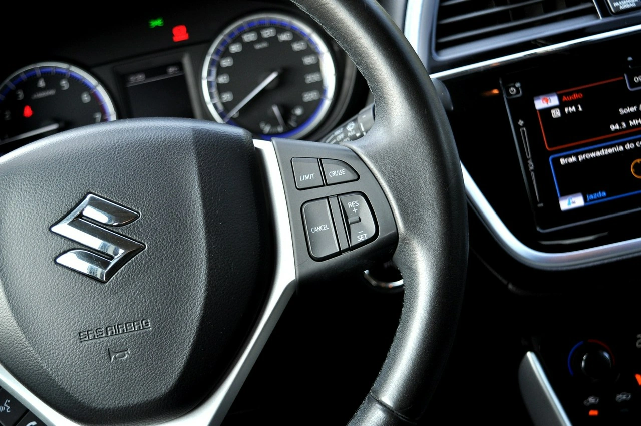 Suzuki SX4 S-Cross - Zdjęcie 18