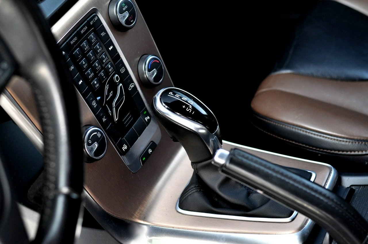 Volvo V40 Cross Country - Zdjęcie 12