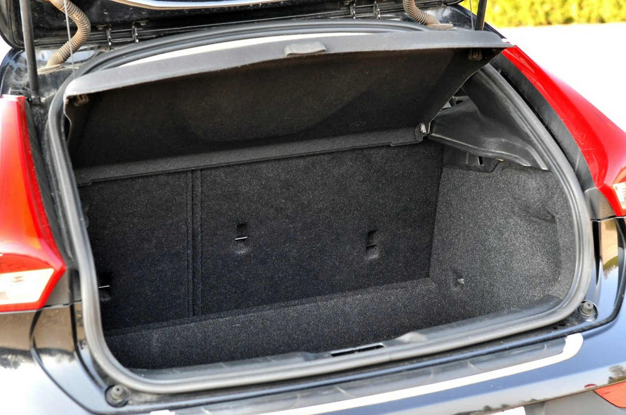 Volvo V40 Cross Country - Zdjęcie 37