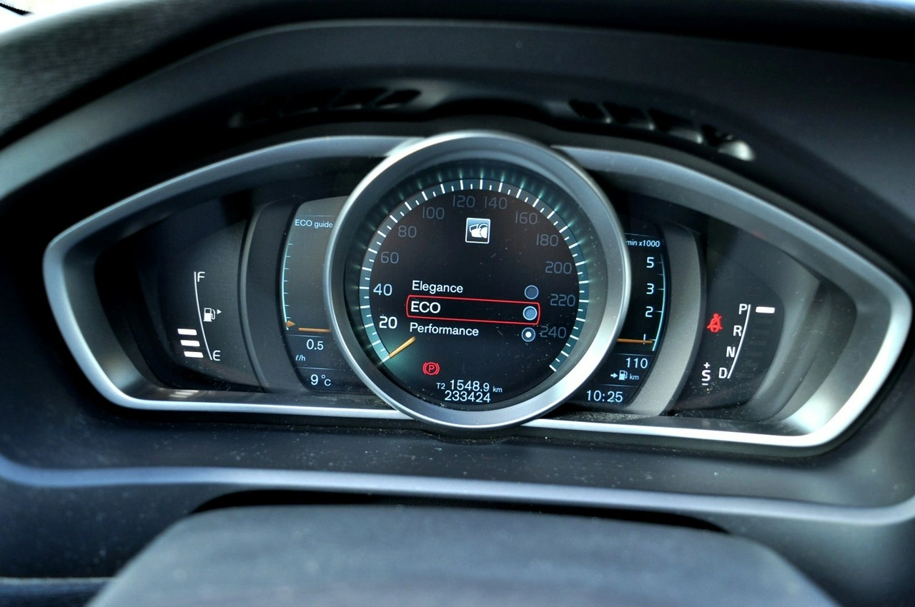 Volvo V40 Cross Country - Zdjęcie 19