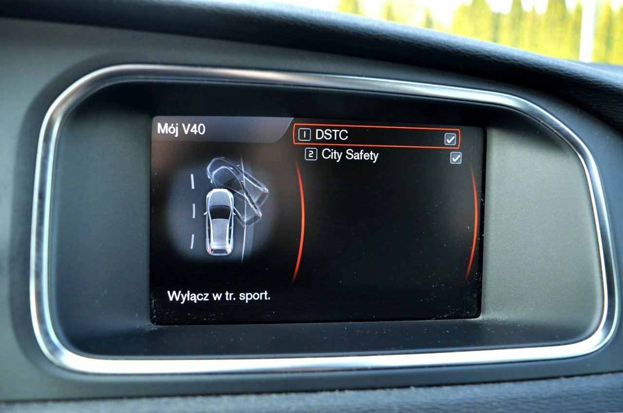 Volvo V40 Cross Country - Zdjęcie 25