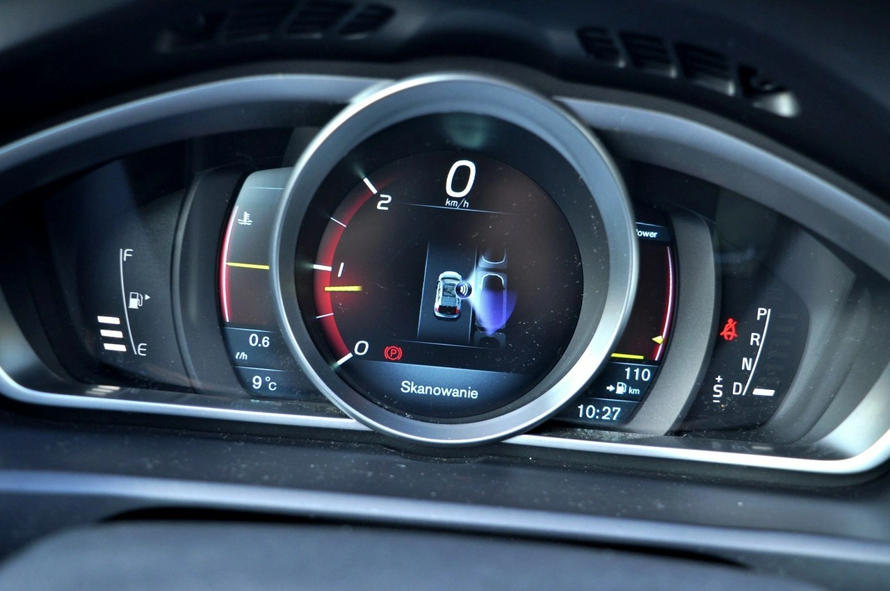 Volvo V40 Cross Country - Zdjęcie 21