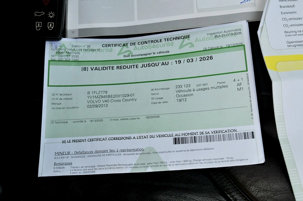 Volvo V40 Cross Country - Zdjęcie 39