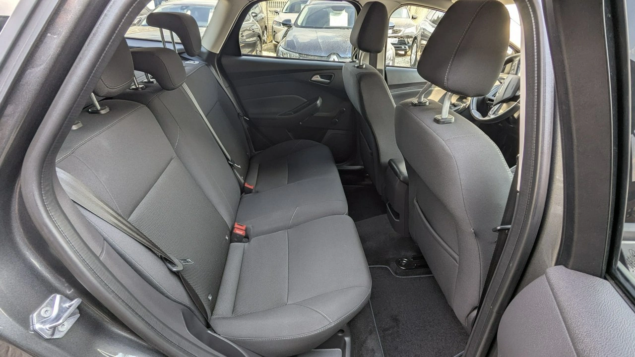 Ford Focus - Zdjęcie 15