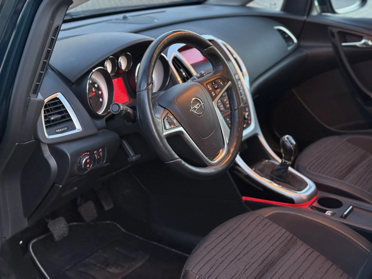 Opel Astra - Zdjęcie 15