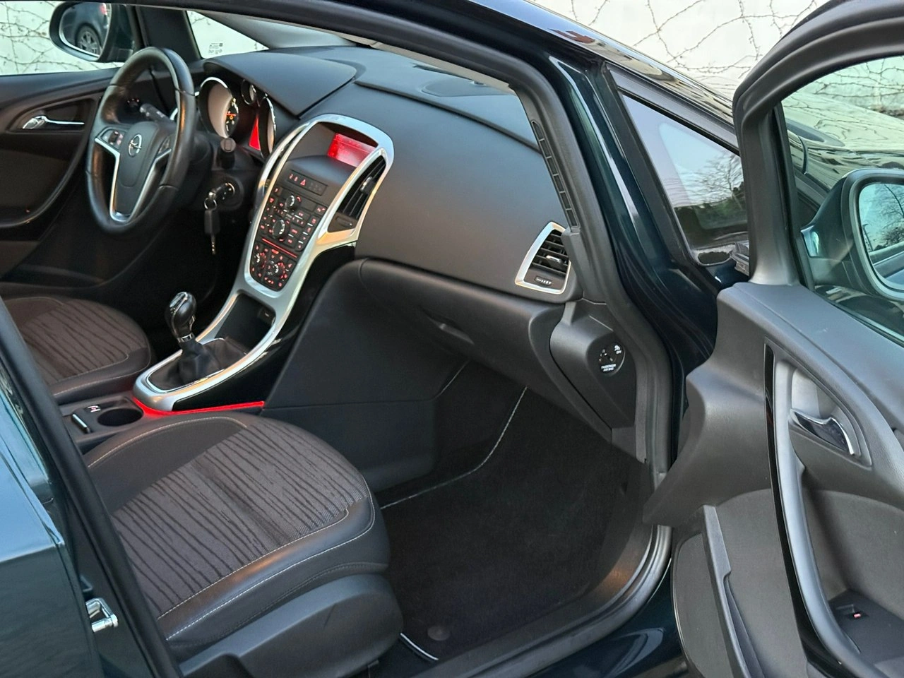 Opel Astra - Zdjęcie 6