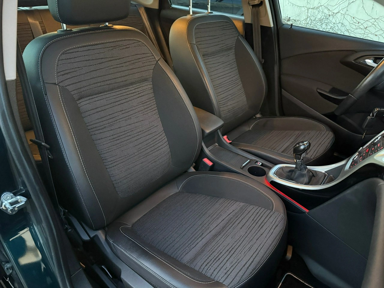 Opel Astra - Zdjęcie 8