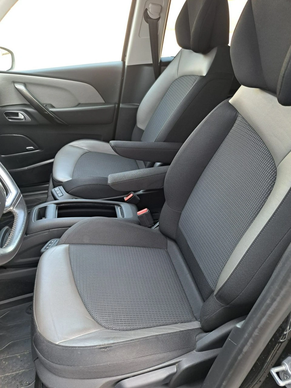 Citroën C4 Grand Picasso - Zdjęcie 11