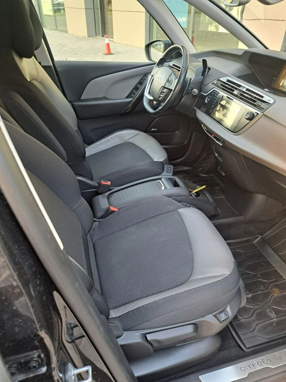 Citroën C4 Grand Picasso - Zdjęcie 24