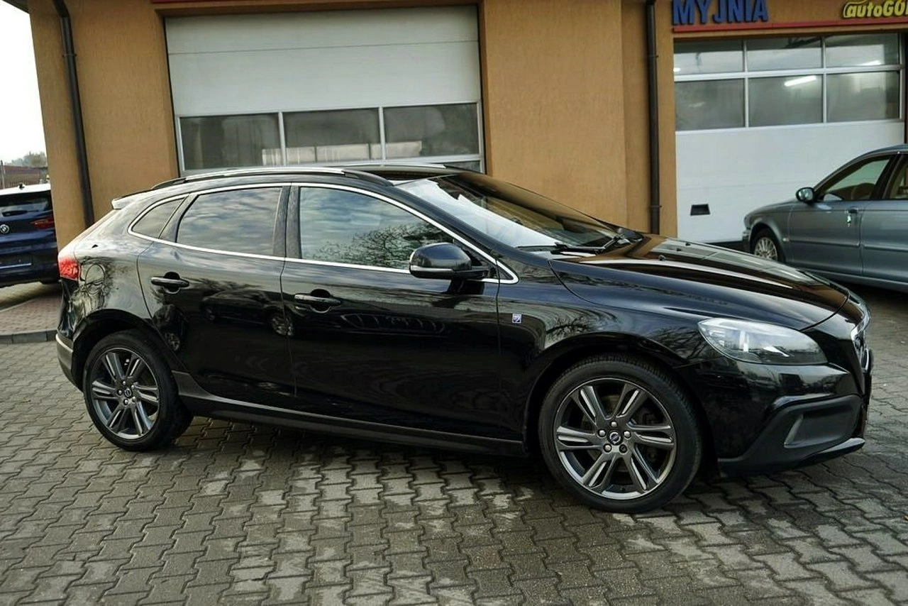 Volvo V40 Cross Country - Zdjęcie 13