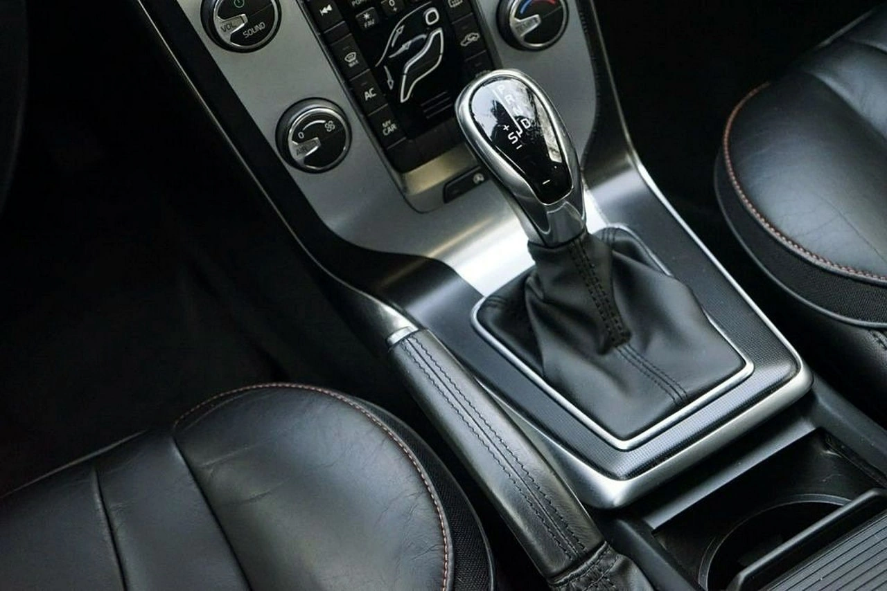 Volvo V40 Cross Country - Zdjęcie 26