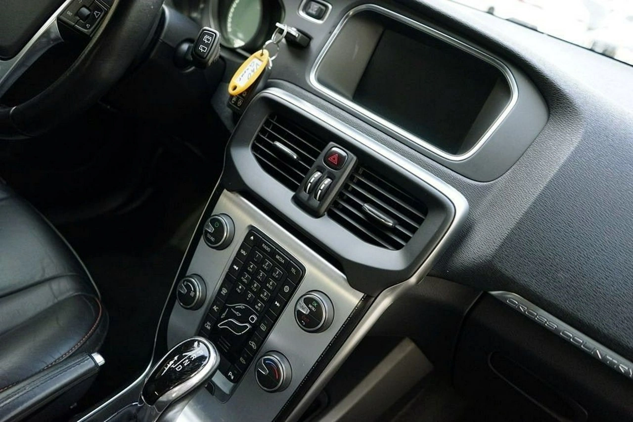 Volvo V40 Cross Country - Zdjęcie 27