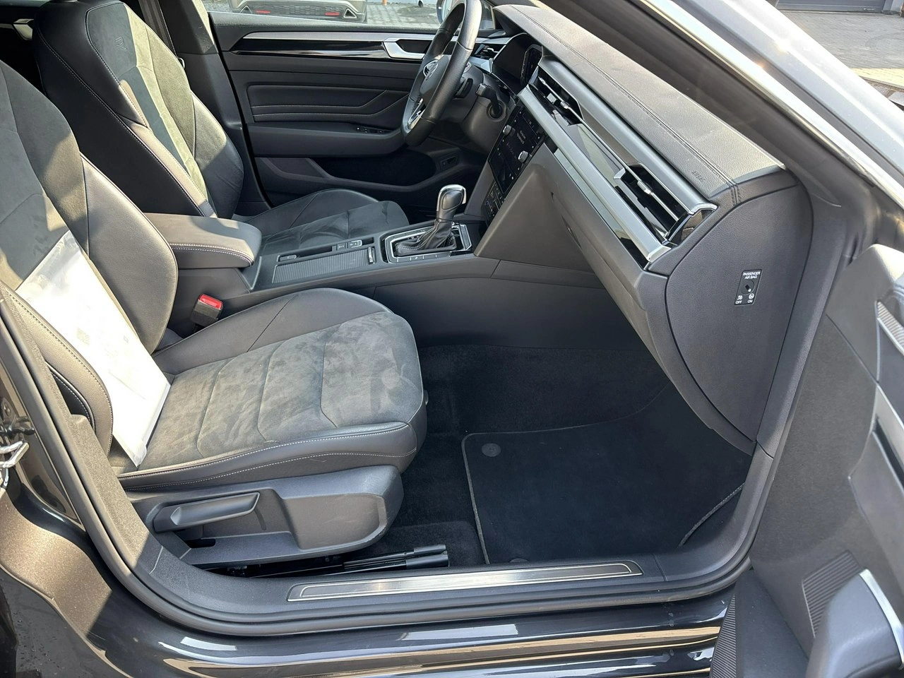 Volkswagen Arteon - Zdjęcie 17