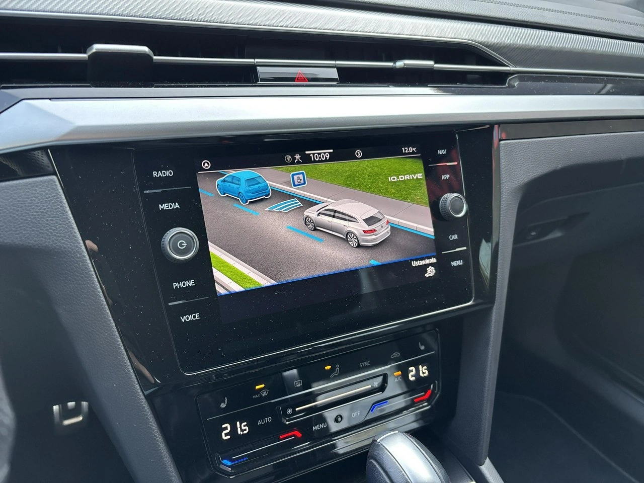 Volkswagen Arteon - Zdjęcie 22