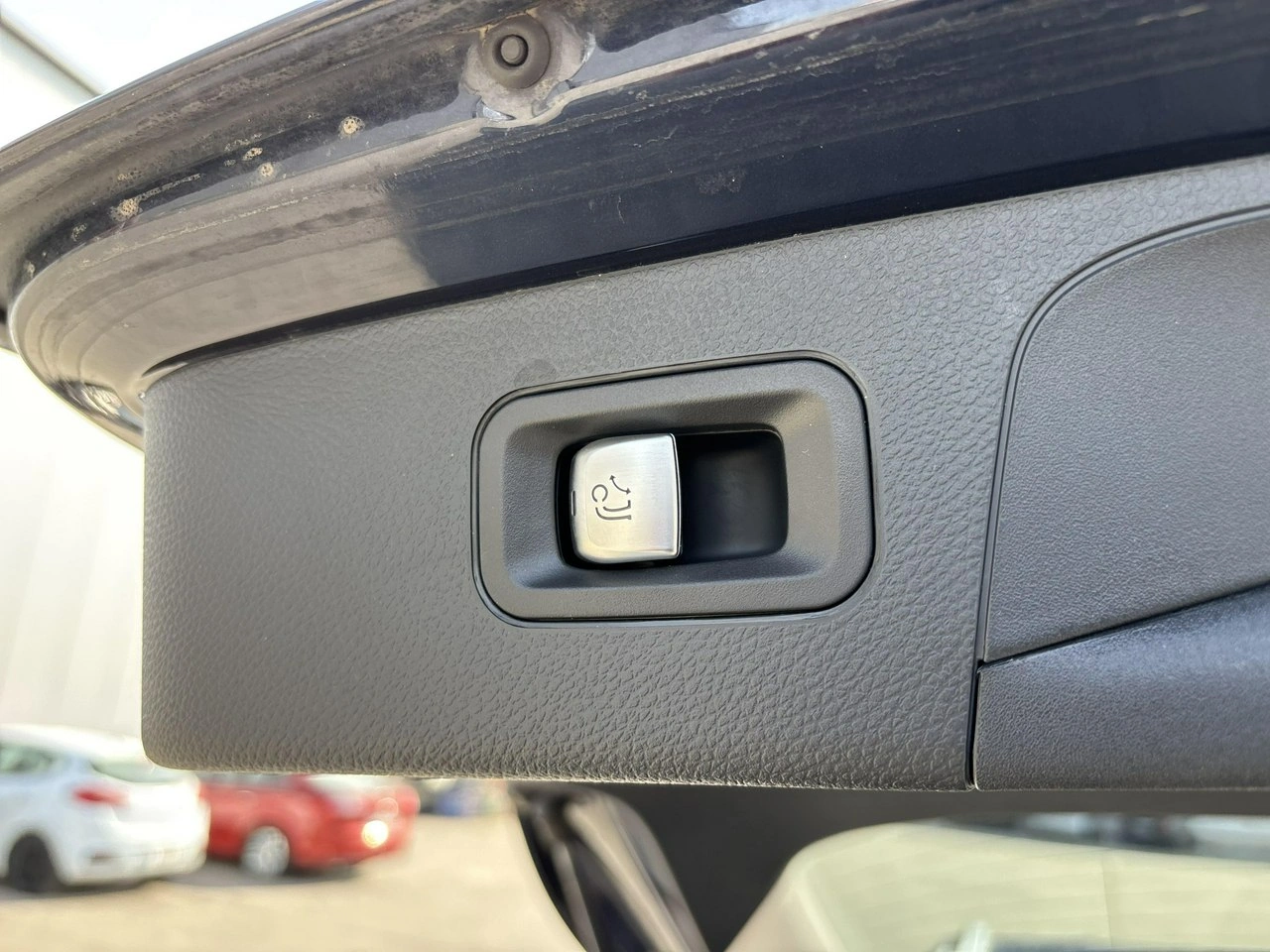 Mercedes GLC 300 - Zdjęcie 16