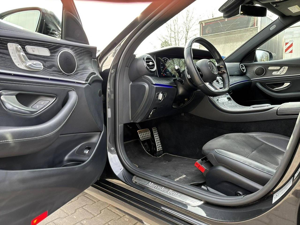 Mercedes E 220 - Zdjęcie 9