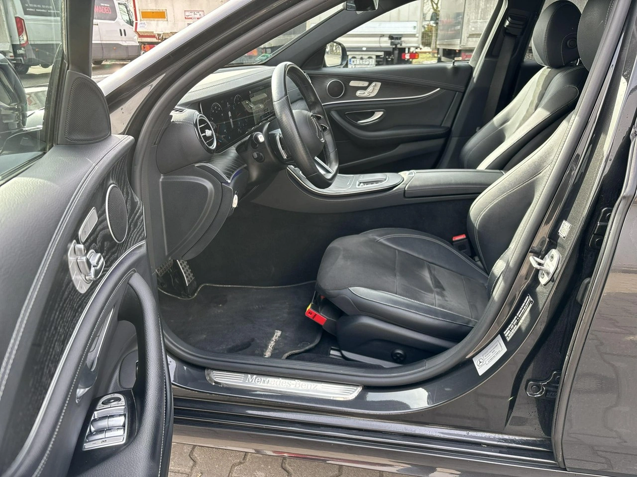 Mercedes E 220 - Zdjęcie 10