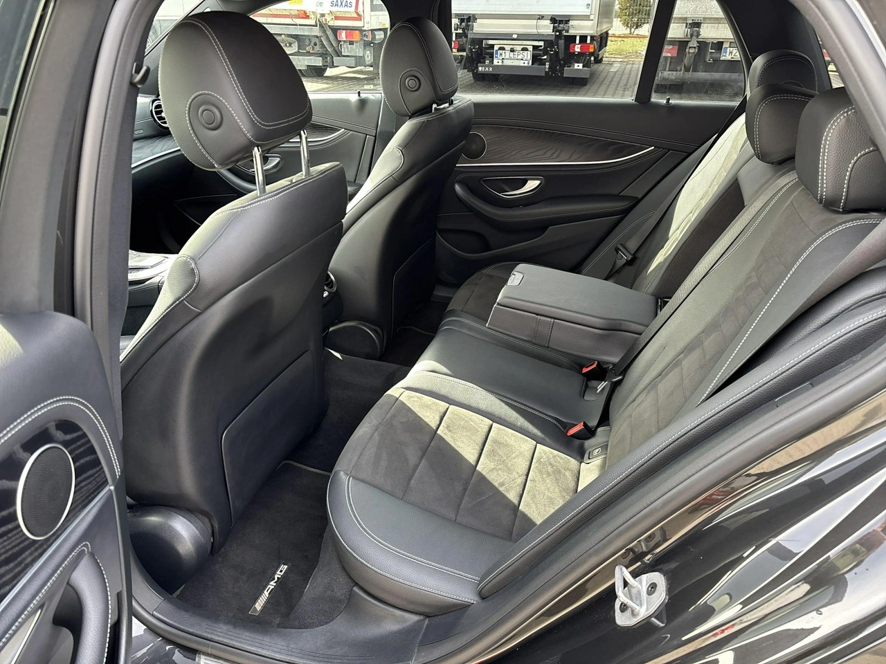 Mercedes E 220 - Zdjęcie 11