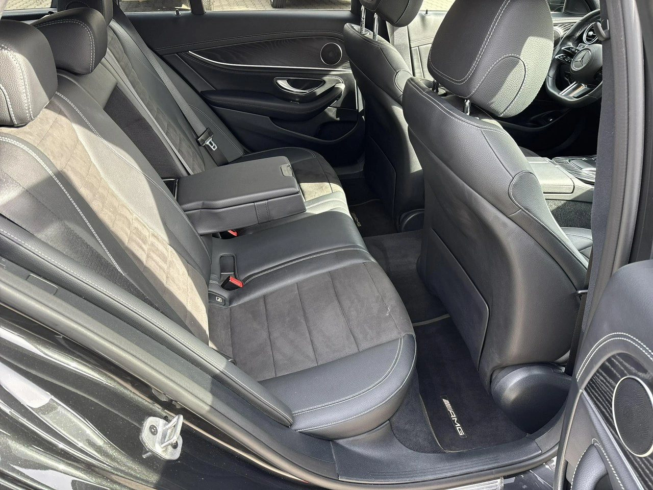 Mercedes E 220 - Zdjęcie 16