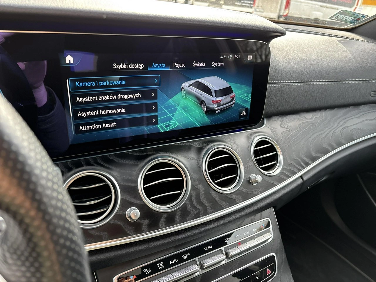 Mercedes E 220 - Zdjęcie 24