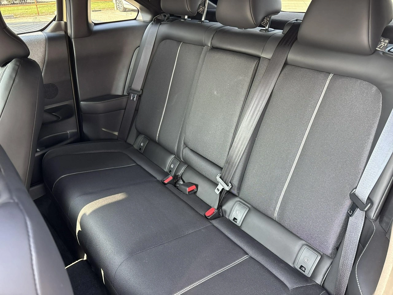 Mazda MX-30 - Zdjęcie 11