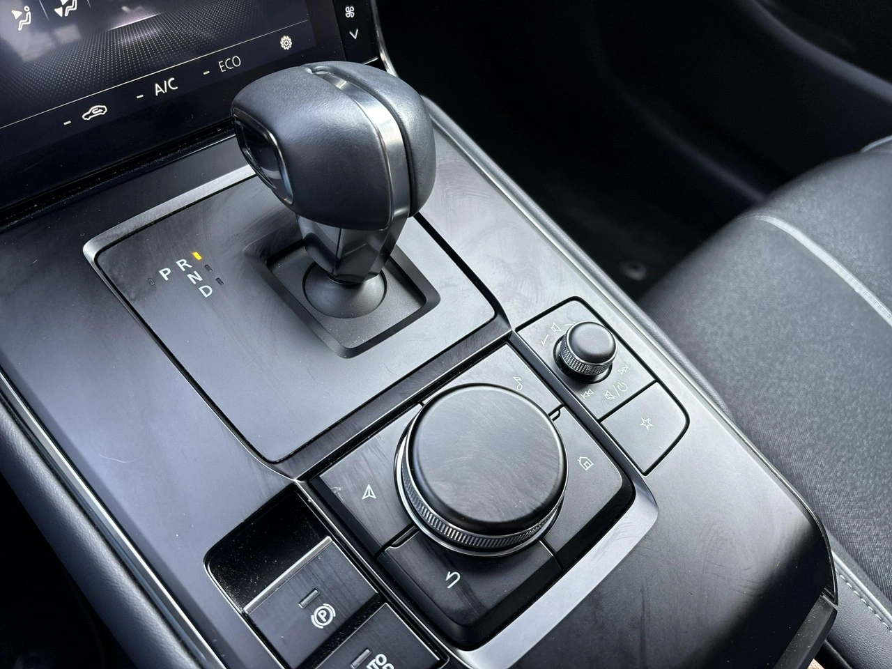 Mazda MX-30 - Zdjęcie 23