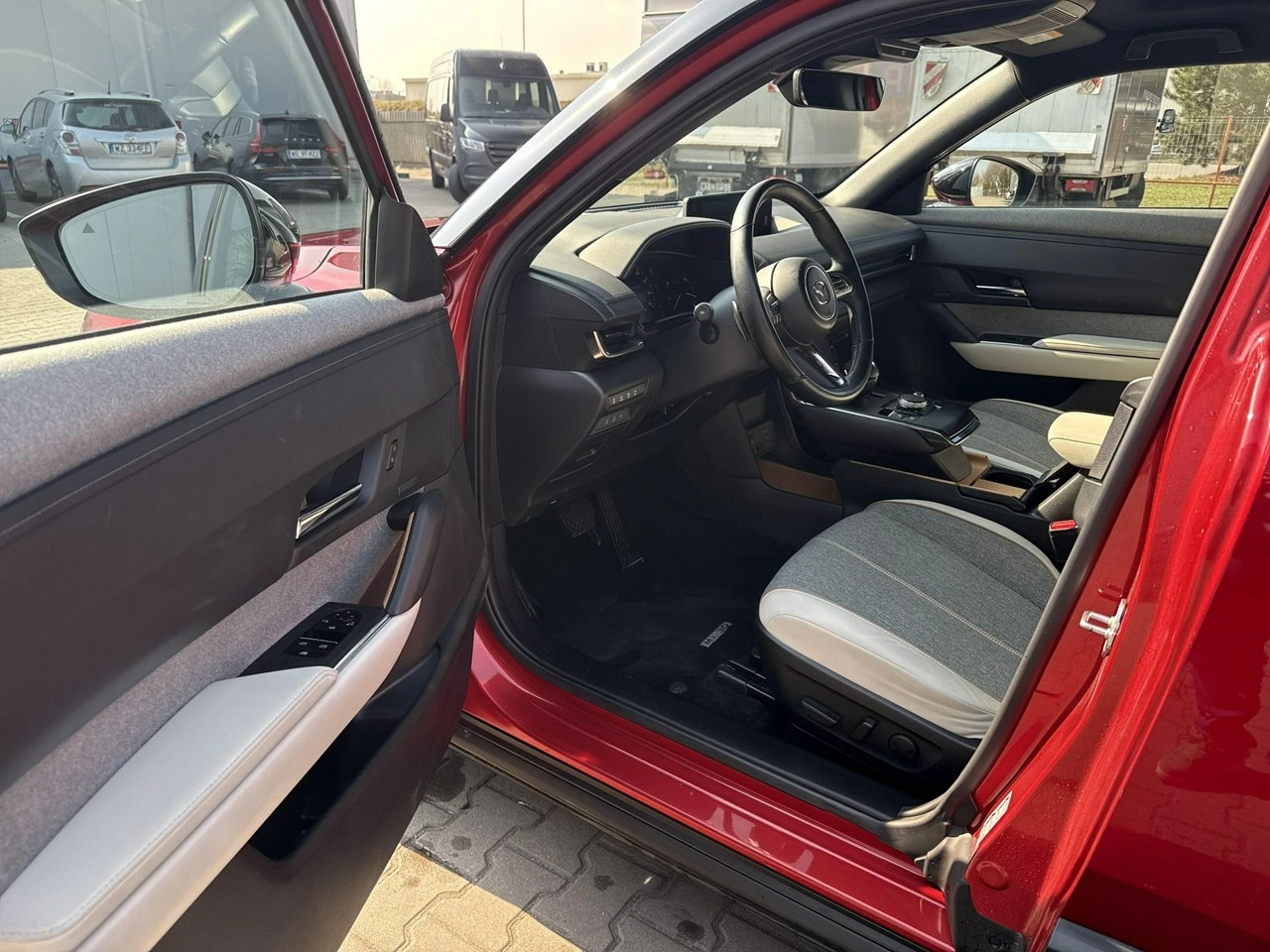 Mazda MX-30 - Zdjęcie 9