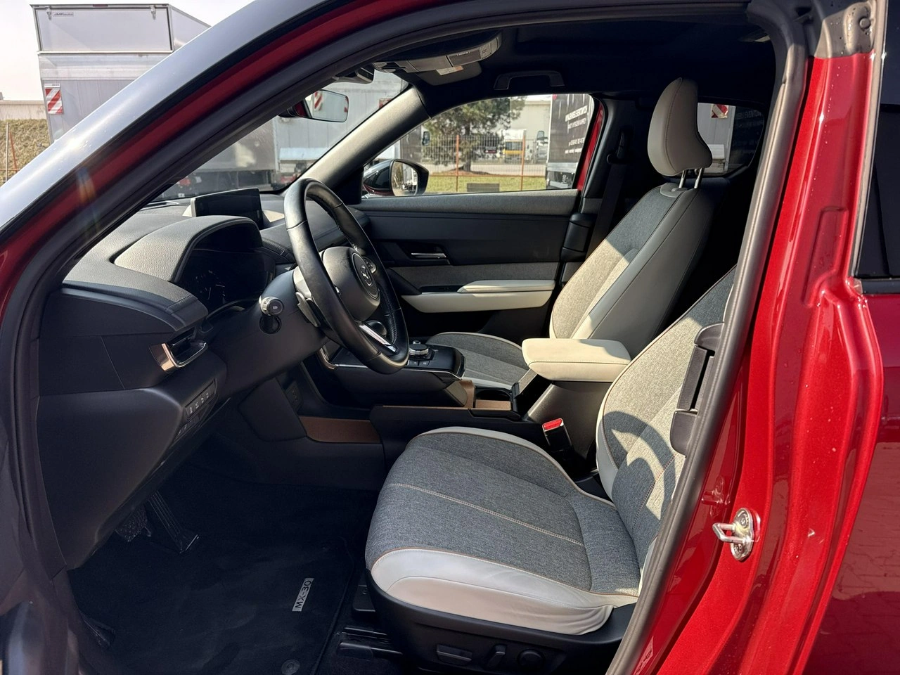 Mazda MX-30 - Zdjęcie 10