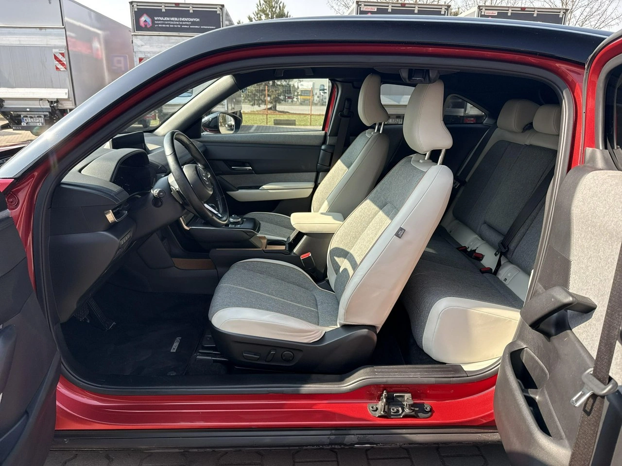 Mazda MX-30 - Zdjęcie 12