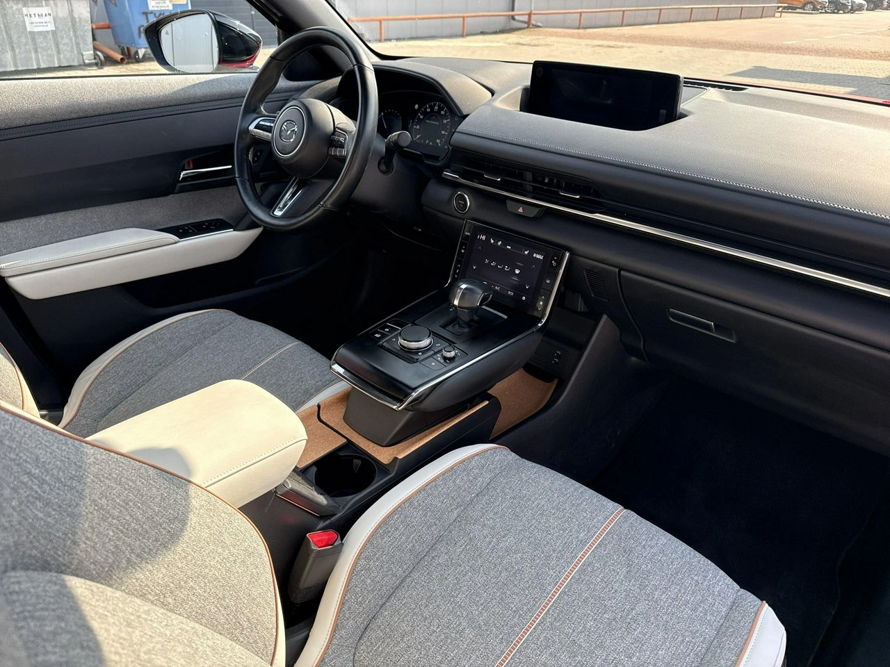 Mazda MX-30 - Zdjęcie 18