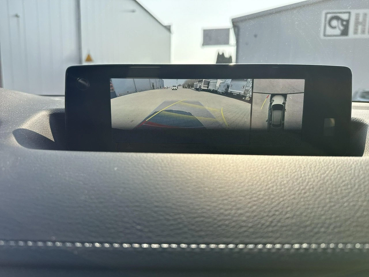 Mazda MX-30 - Zdjęcie 22