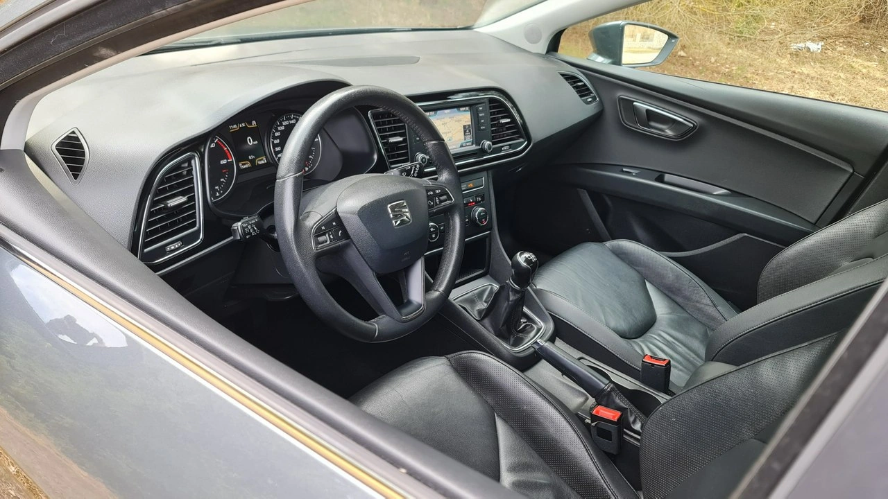 Seat Leon - Zdjęcie 9