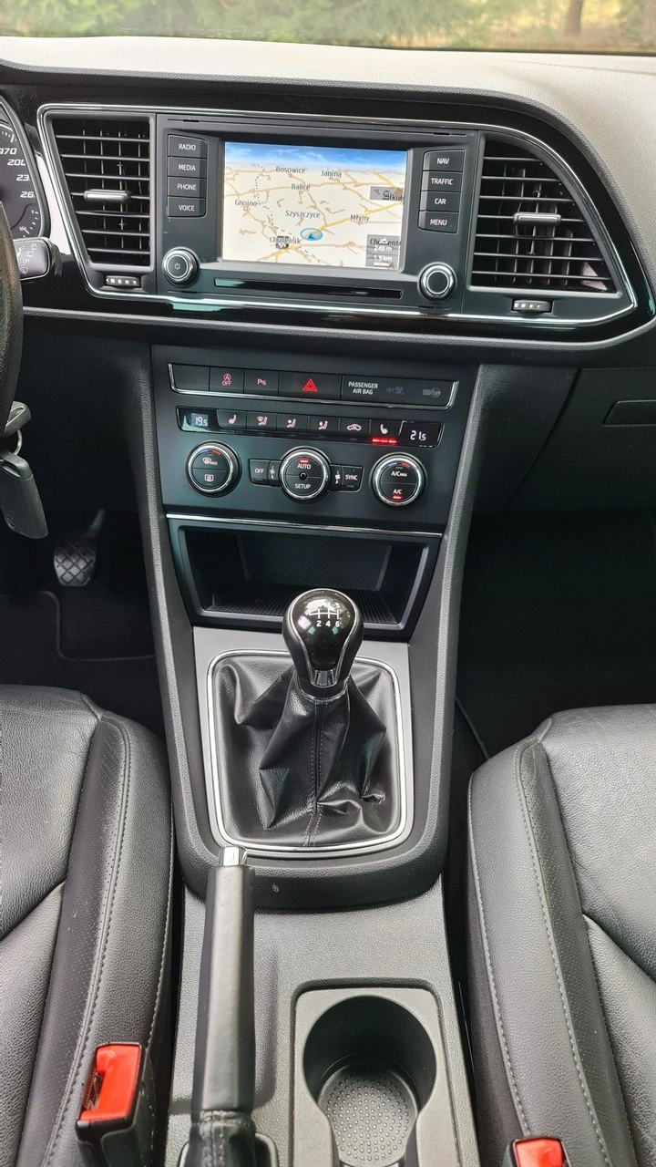 Seat Leon - Zdjęcie 18