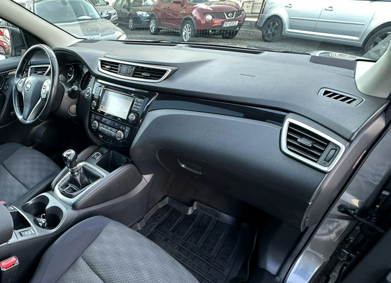 Nissan Qashqai - Zdjęcie 15