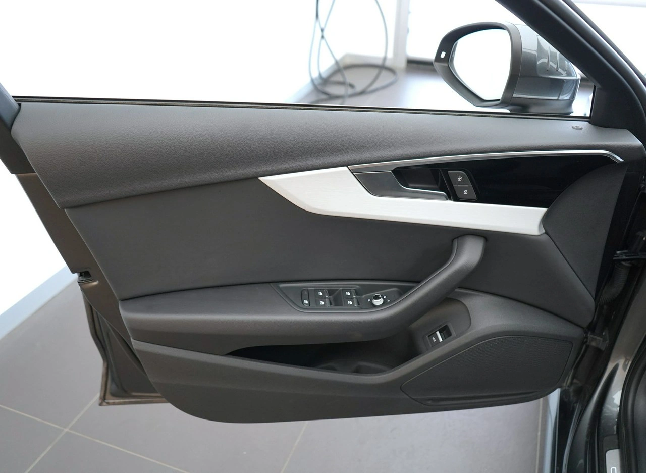 Audi A4 - Zdjęcie 12