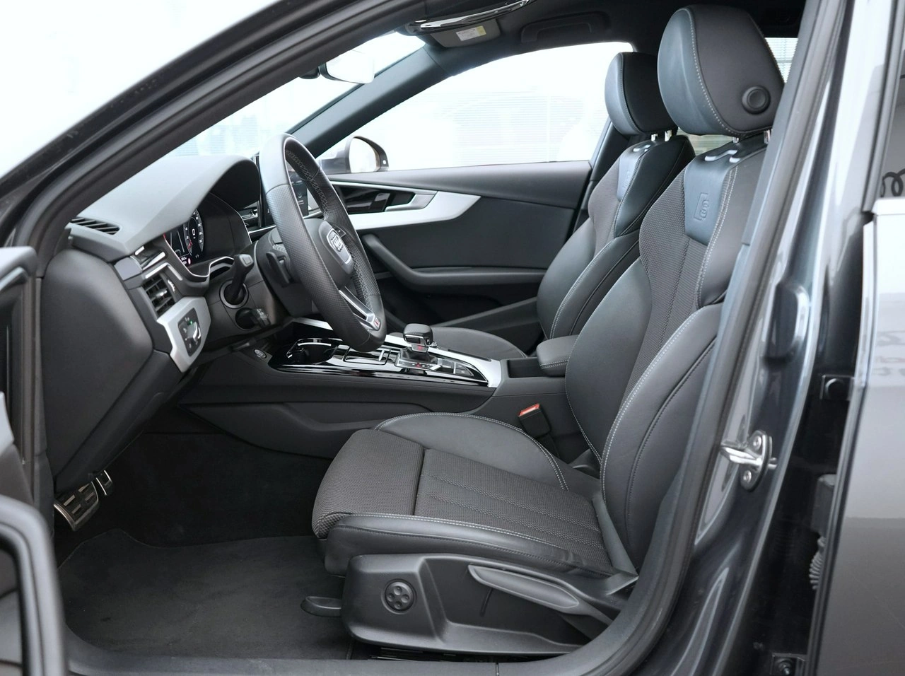 Audi A4 - Zdjęcie 15