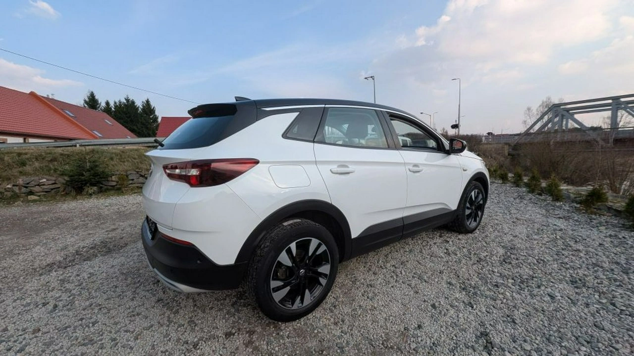 Opel Grandland X - Zdjęcie 18